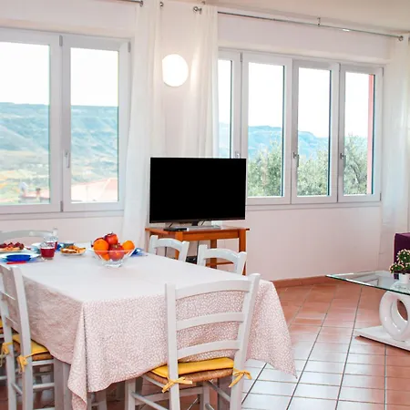 Villa Mimosa Ad A 2km Dalla Per 6 Persone