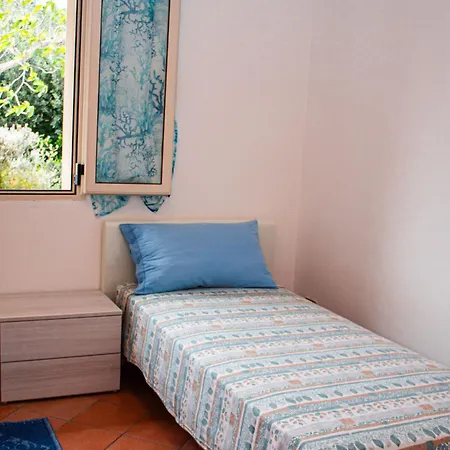Villa Mimosa Ad A 2km Dalla Per 6 Persone Alghero
