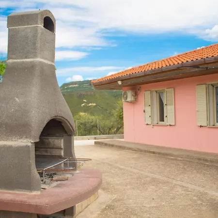 Villa Mimosa Ad A 2km Dalla Per 6 Persone Alghero